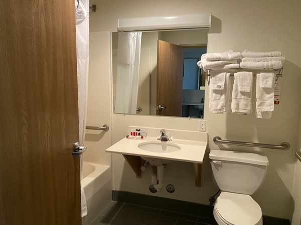 Three Queen Beds, Non Smoking Photo 2